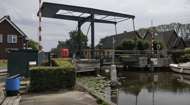 Vroonlandschebrug, Rijnsaterwoude