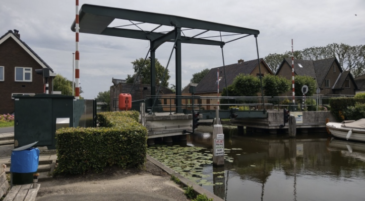 Vroonlandschebrug, Rijnsaterwoude